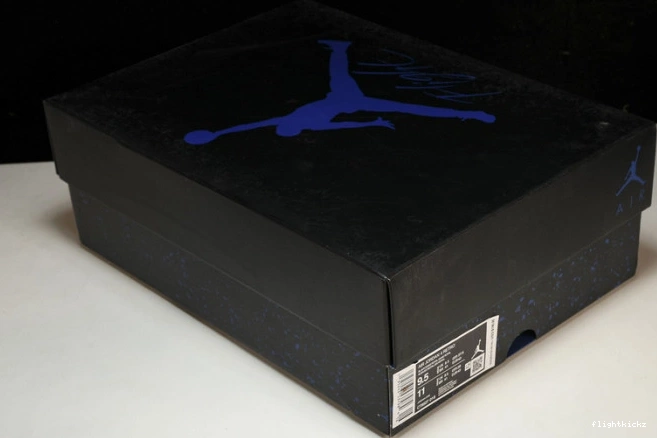 Black 4 Game CT8527-018 Retro Royal Jordan 0717
